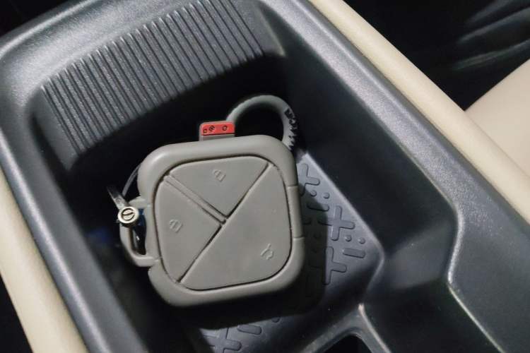 Used Wuling Bingo PLUS 2024 510 km Flagship Edition Four-Seater Version