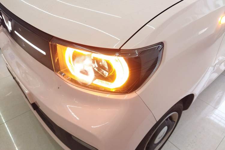 Used Wuling Hongguang MINIEV 2022 Macaron Premium Model – Lithium Iron Phosphate
