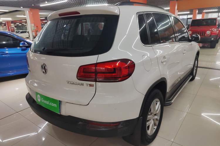Used Volkswagen Tiguan L 2015 1.8TSI Manual Two-Wheel Drive Fashion Edition

