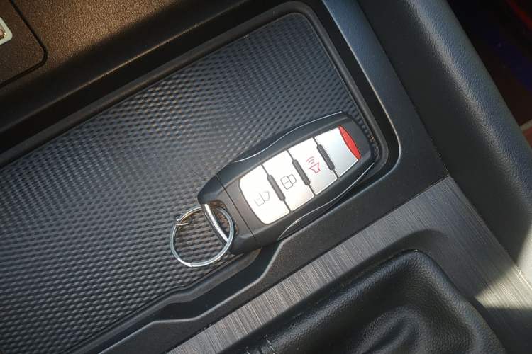 Used Great Wall Poer 2023 2.0T Commercial Version Manual Diesel Two-Wheel Drive Elite Trim Standard Box GW4D20M
