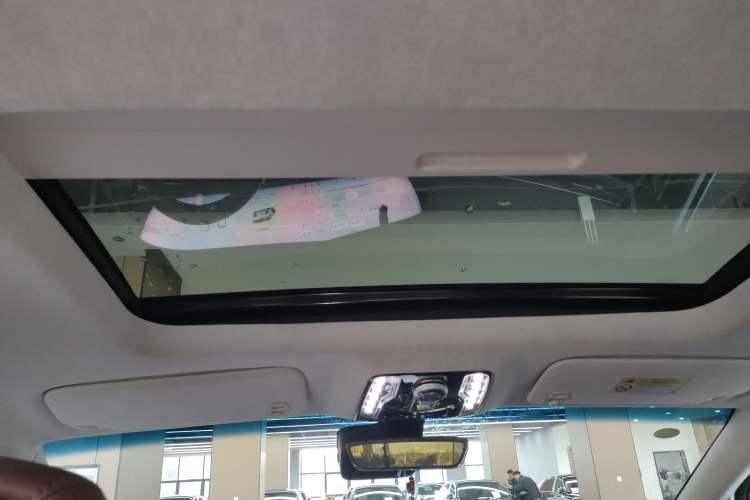 Used Buick Century 2023 2.0T Seven-Seater Yinshi Edition
