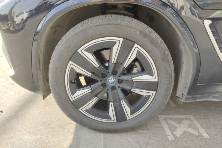 Used BMW iX3 2023 Leading Model
