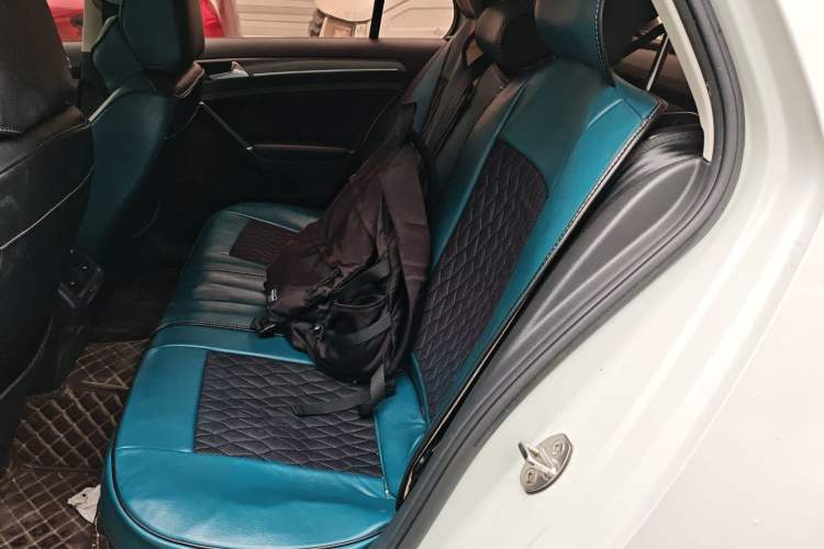 Used Volkswagen Golf 2016 230TSI Automatic Comfort Version
