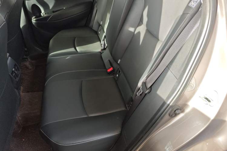 Used Toyota FRONTLANDER 2023 2.0L Smart Electric Hybrid Dual-Engine Deluxe Version