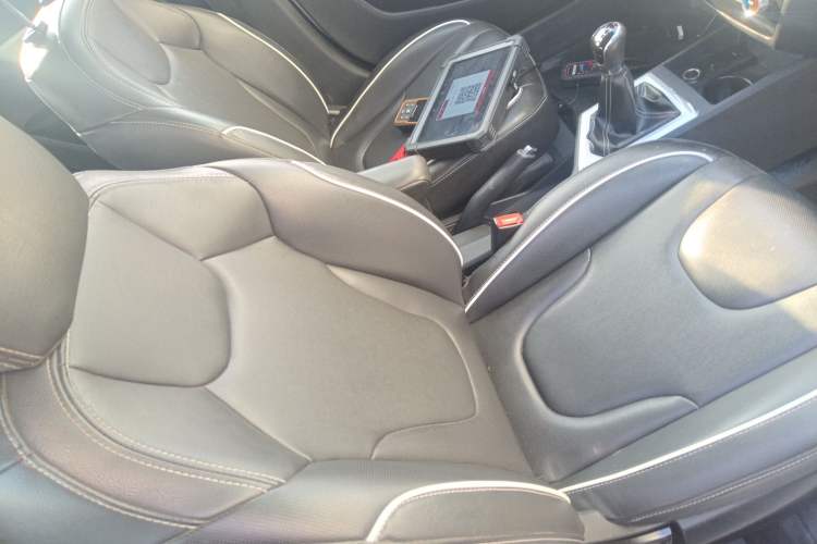 Used  Refine S2 2015 1.5L Manual Luxury Model
