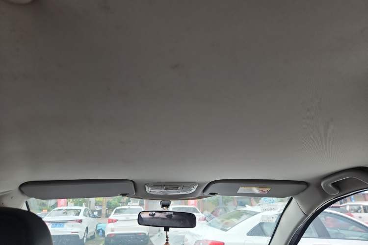 Used Great Wall M4 2014 1.5L manual Comfort trim level
