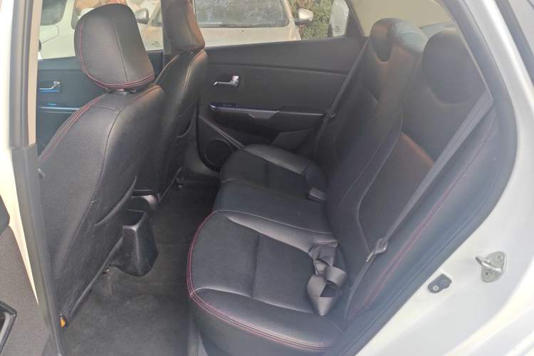 Used Kia K2 2015 Sedan 1.4L Automatic GLS
