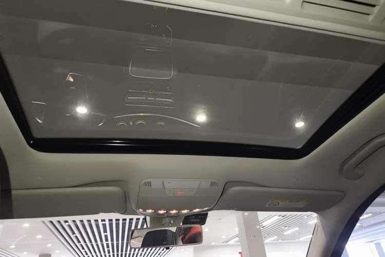 Used Mercedes-Benz E-Class 2018 Facelift E 200 L Sport Edition
