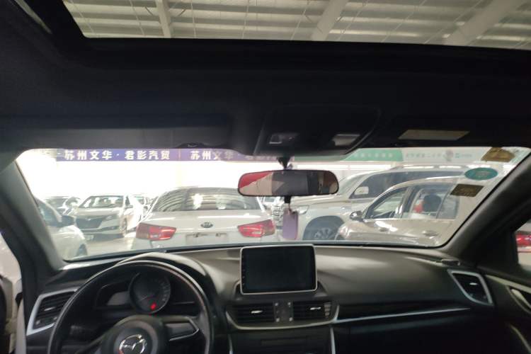 Used Mazda CX-4 2018 2.0L Automatic Two-Wheel Drive Blue Sky Dynamic Version China VI Standard
