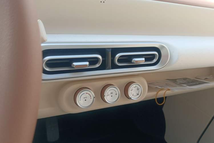 TDK.VehicleDetails.img