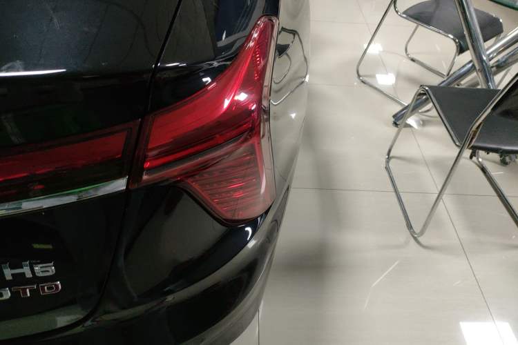 Used Hongqi H5 2023 2.0T Automatic Smart Connect Flagship Edition
