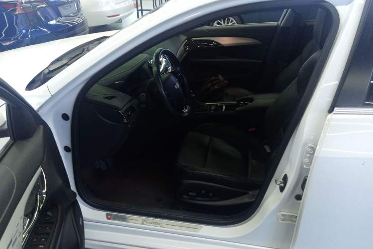 Used Cadillac ATS-L 2017 28T Fashion Edition
