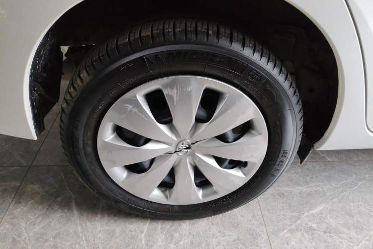 Used Toyota YARiS L 2021 1.5L CVT Leading Edition
