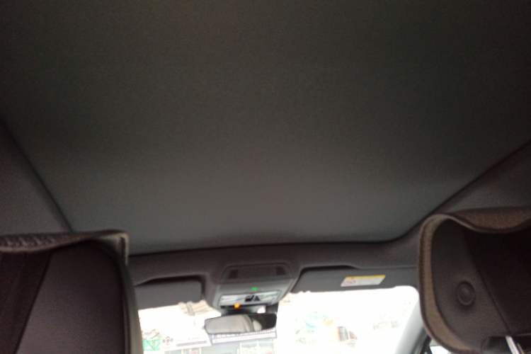 Used Volkswagen ID.4 CROZZ 2021 Long-Range Lite PRO Two-Wheel Drive Version
