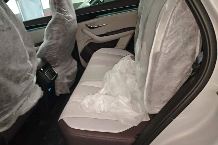 Used BYD Song PLUS New Energy 2025 DM-i 112KM Prestige Model
