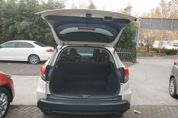 Used Honda Vezel 2020 1.5L CVT Pioneer Edition
