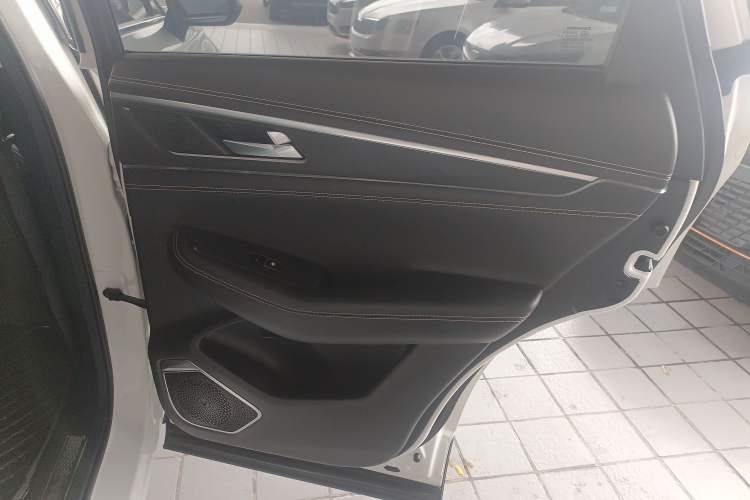 Used Changan CS85 COUPE 2019 2.0T Automatic Version China V Standard
