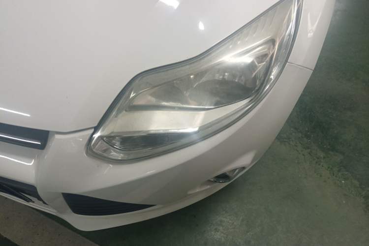 Used Ford Focus 2012 Sedan 1.6L Automatic Fashion Edition