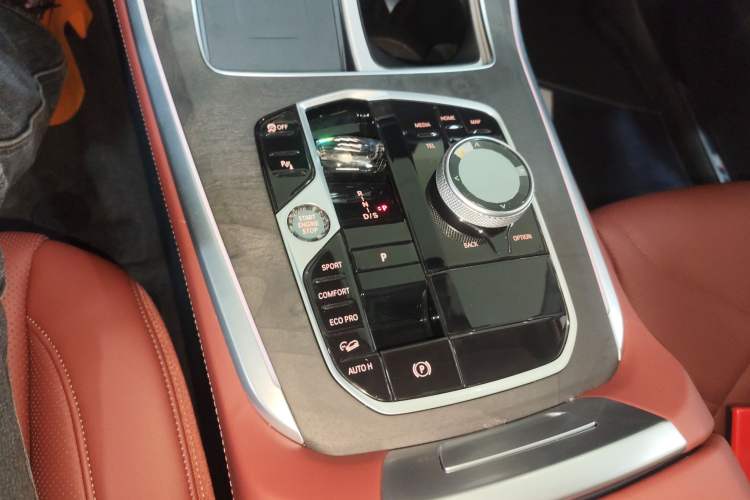 Used BMW X5 2023 xDrive 30Li Luxury M Sport Night Edition Package
