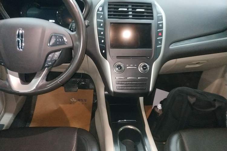 Used Lincoln MKC 2017 2.0T Two-Wheel-Drive Luxury Edition