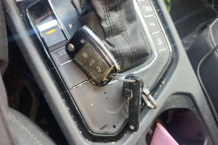 Used Volkswagen Tiguan L 2020 330TSI Automatic Two-Wheel Drive Smart Luxury Edition China VI Standard