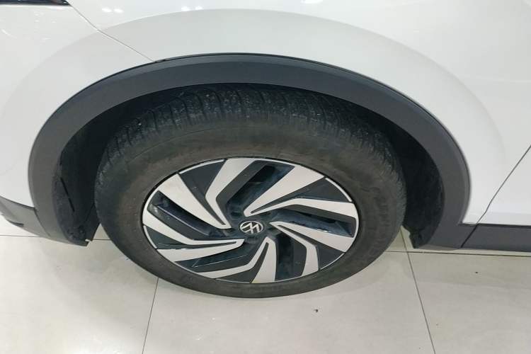 Used Volkswagen Tiguan L 2024 300TSI Automatic Two-Wheel Drive Smart Edition