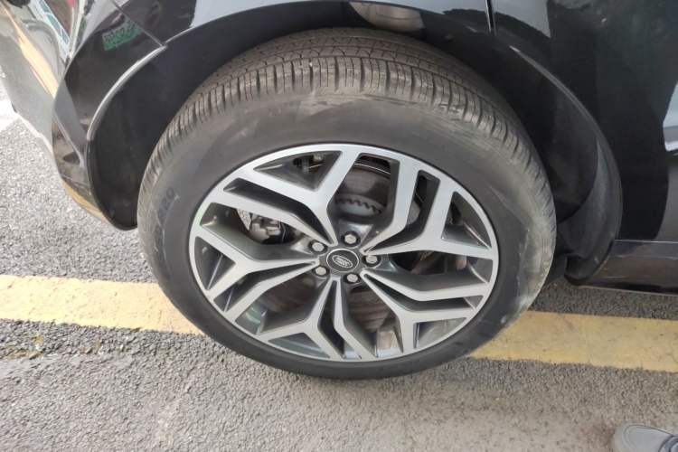 Used Land Rover Range Rover Evoque 2023 Aurora L 249 PS Luxury Edition
