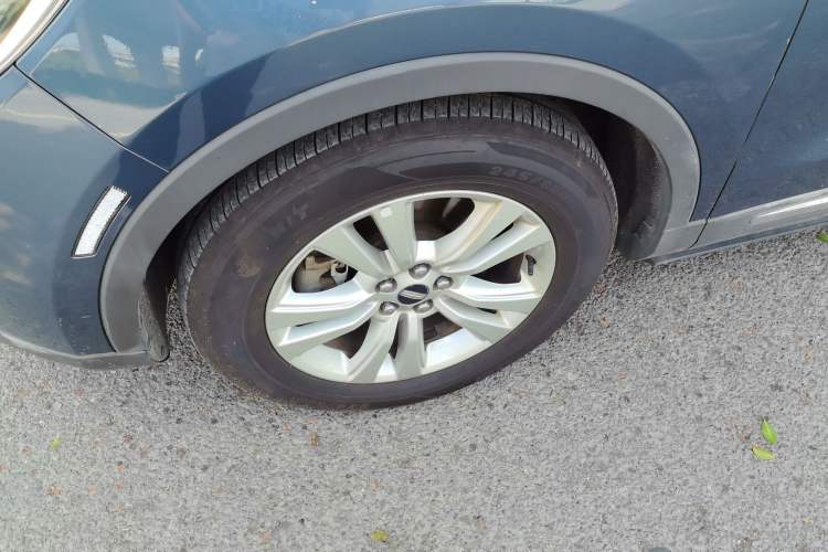 Used Lincoln MKX 2018 2.0T Two-Wheel Drive Deluxe Edition
