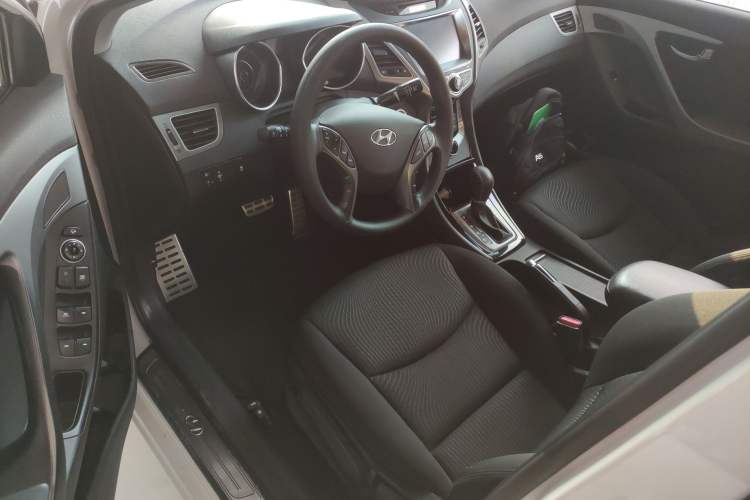 Used Hyundai Elantra 2016 1.6L Automatic Prestige Edition
