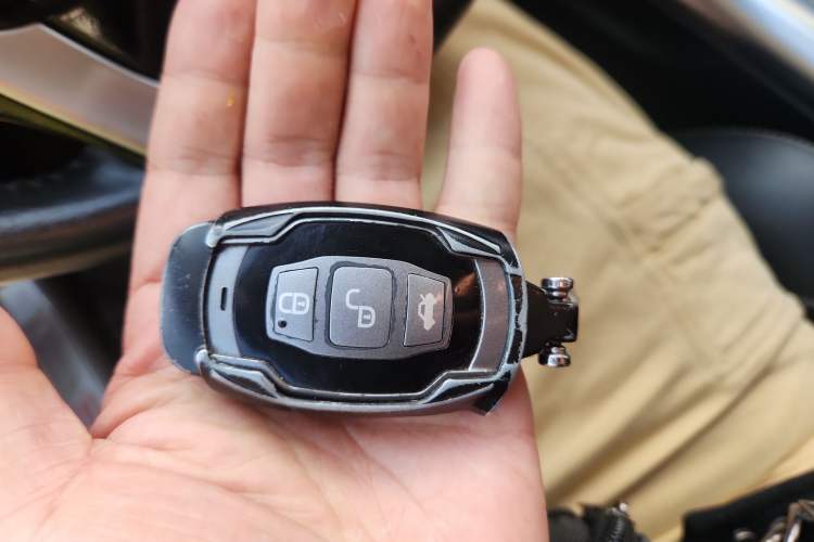 Used BYD Song 2016 GaiShi Edition 1.5TID Automatic Elite Model
