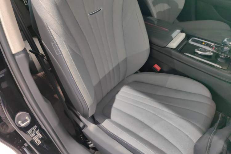 Used Hongqi H5 2024 1.5T DCT Smart Connect Flagship Edition