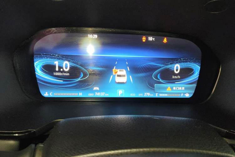 Used Changan CS95 2019 2.0T Four-Wheel Drive Luxury Version
