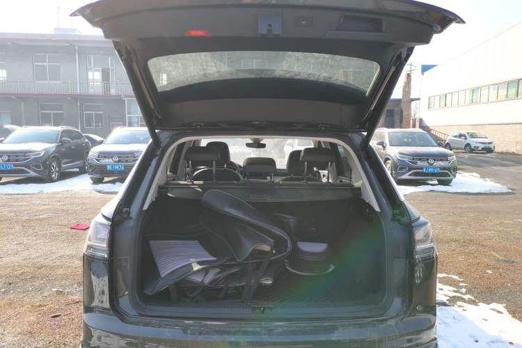 Used Volkswagen Tayron 2023 280TSI Two-Wheel-Drive Luxury Plus Advanced Version
