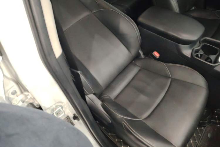 Used Toyota Wildlander 2024 2.0L CVT Two-Wheel Drive Leading Edition