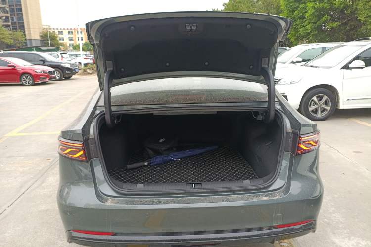 Used Chery Fengyun A8L 2025 1.5 TGDI 145 km Luxury Version
