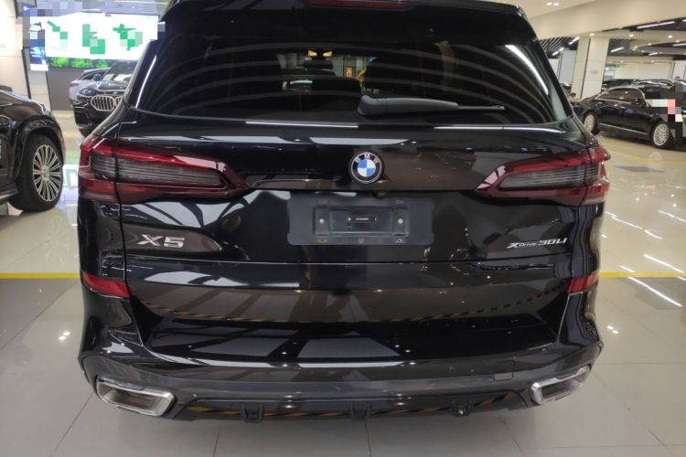 Used BMW X5 2022 Restyled xDrive 30Li Luxury Version M Sport Package
