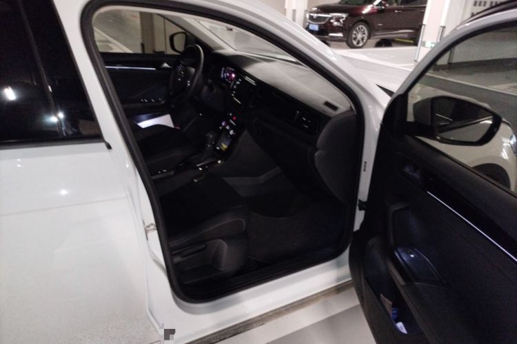 Used Volkswagen T-ROC 2020 280TSI DSG Two-Wheel Drive Comfort Version
