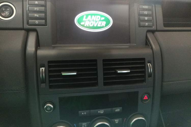 Used Land Rover Discovery Sport 2018 240 PS PURE Edition