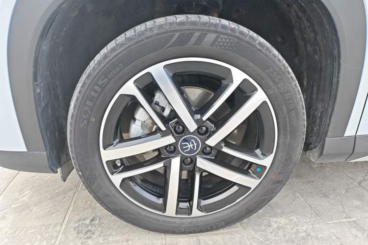 Used BYD Song L DM-i 2024 112 km Beyond Edition
