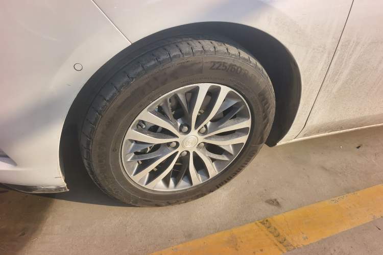 Used Buick GL8 2022 ES Landtrek 653T Luxury Edition