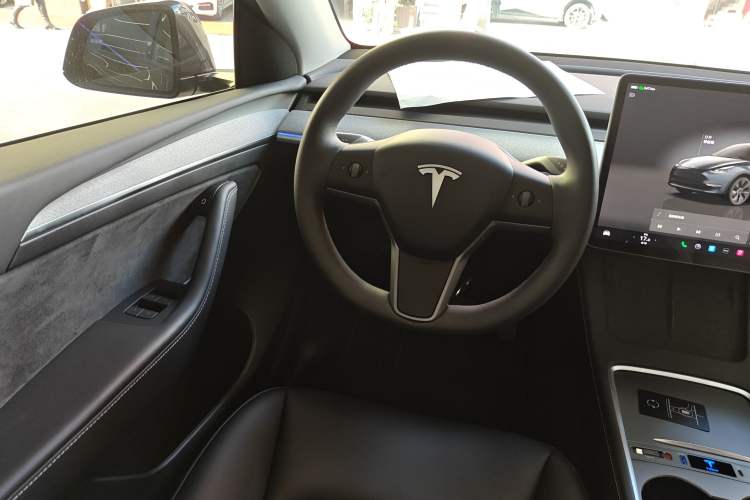 Used Tesla Model Y 2024 Rear-Wheel-Drive Version