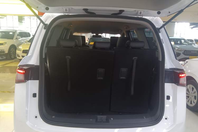 Used Wuling Jiachen 2022 1.5L Manual Comfort Edition