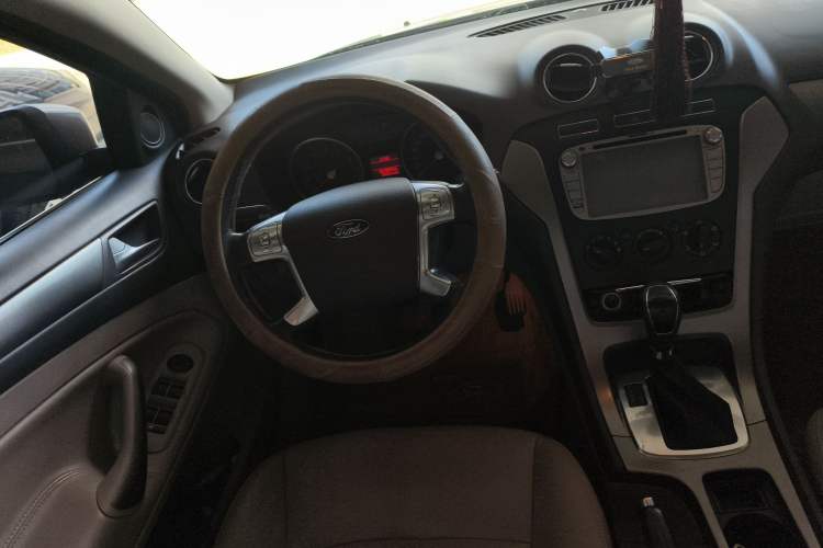 Used Ford Mondeo 2013 2.3L Fashion Edition
