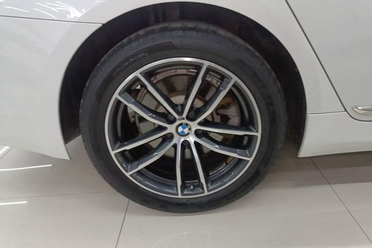 Used BMW 5 Series 2019 530Li Leading Model Luxury Package
