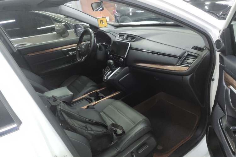 Used Honda CR-V 2017 240TURBO CVT Front-Wheel Drive Fashion Edition
