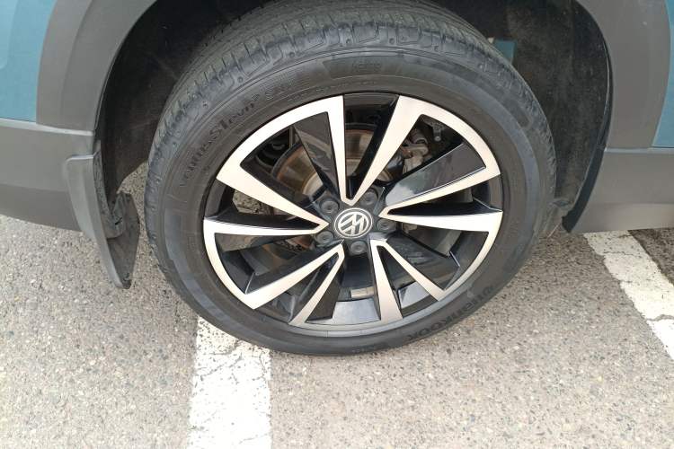 Used Volkswagen Tharu 2020 280TSI Two-Wheel Drive Luxury Plus Version China VI Standard
