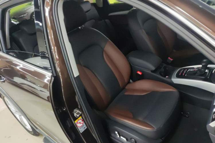 Used Audi Q5 2017 Plus 40 TFSI Technology Model
