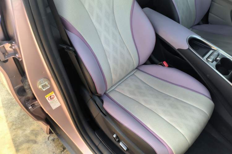 Used BYD Dolphin 2023 420 km Fashion Edition
