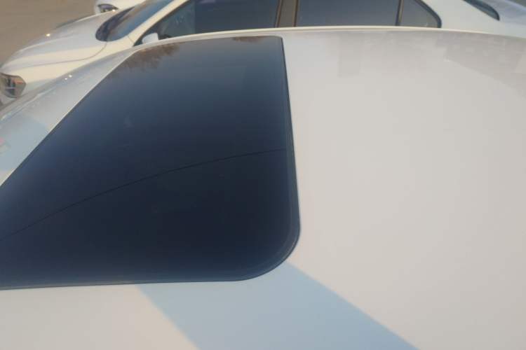 Used Volkswagen Santana 2015 1.6L Manual Comfort Edition
