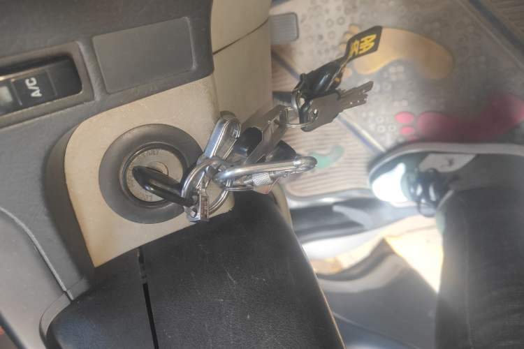 Used Jinbei Grace 2013 2.0L Zhi Ling Luxury 7-Seater All-Games Commemorative Version China IV Standard